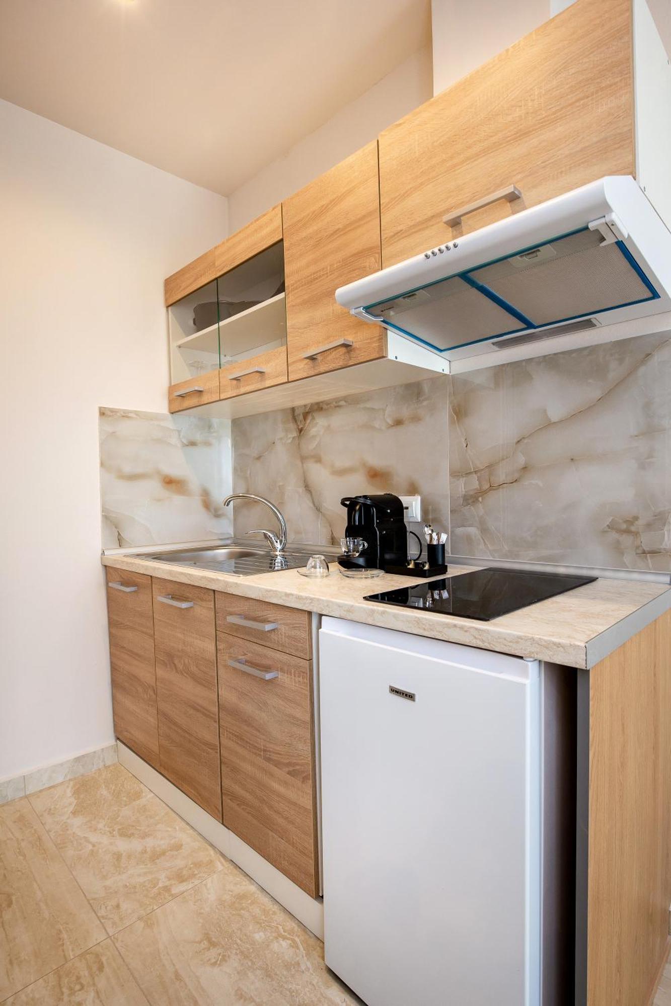 Diamela Apartments Лименария Экстерьер фото